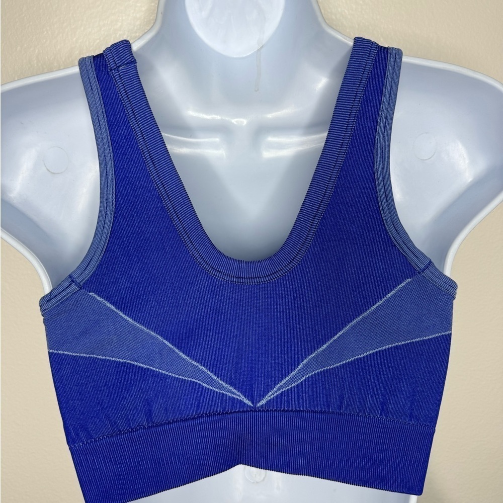 Gymshark Turbo Seamless Sports Bra - Picture 11 of 13